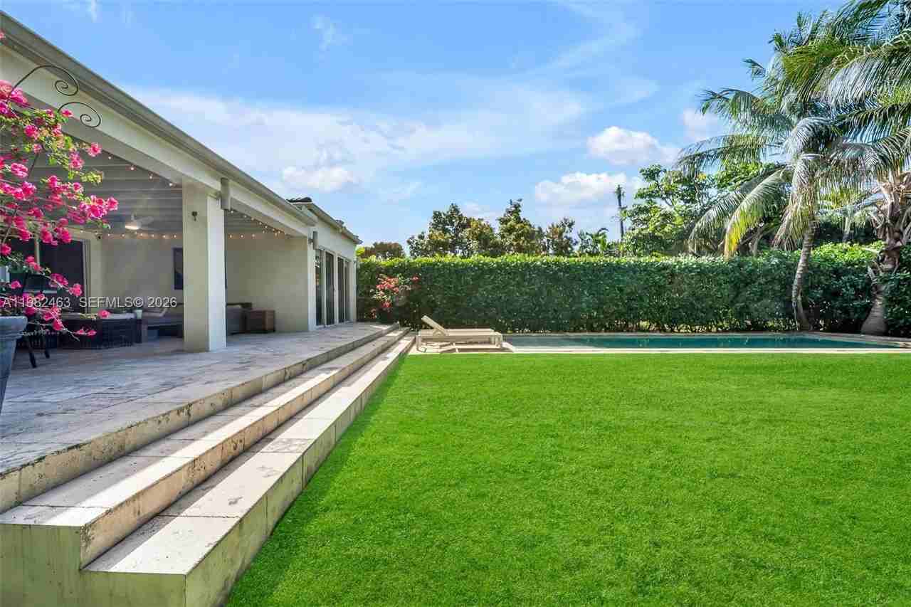 540 Sw 27th Rd #0 - Photo 5 of 50