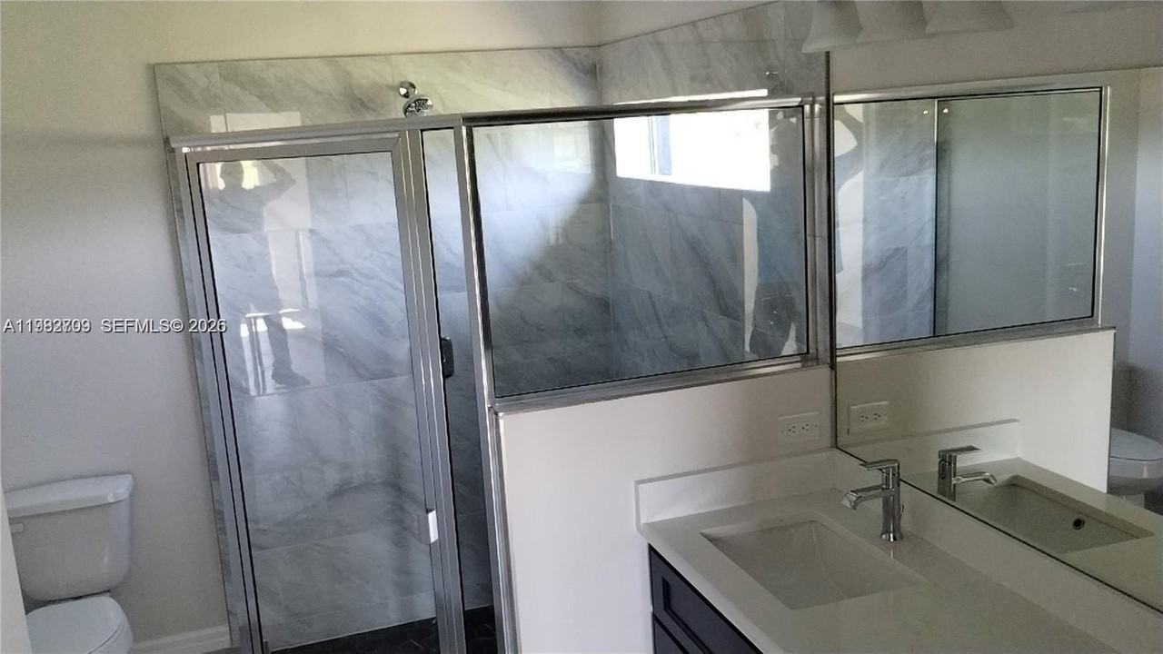 225 S Fronda St #0 - Photo 4 of 16