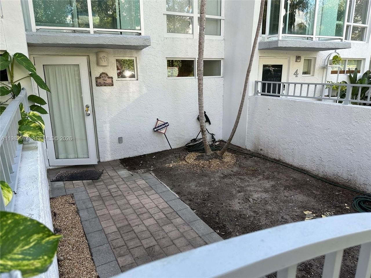 1853 Jefferson Ave #5 - Photo 4 of 50