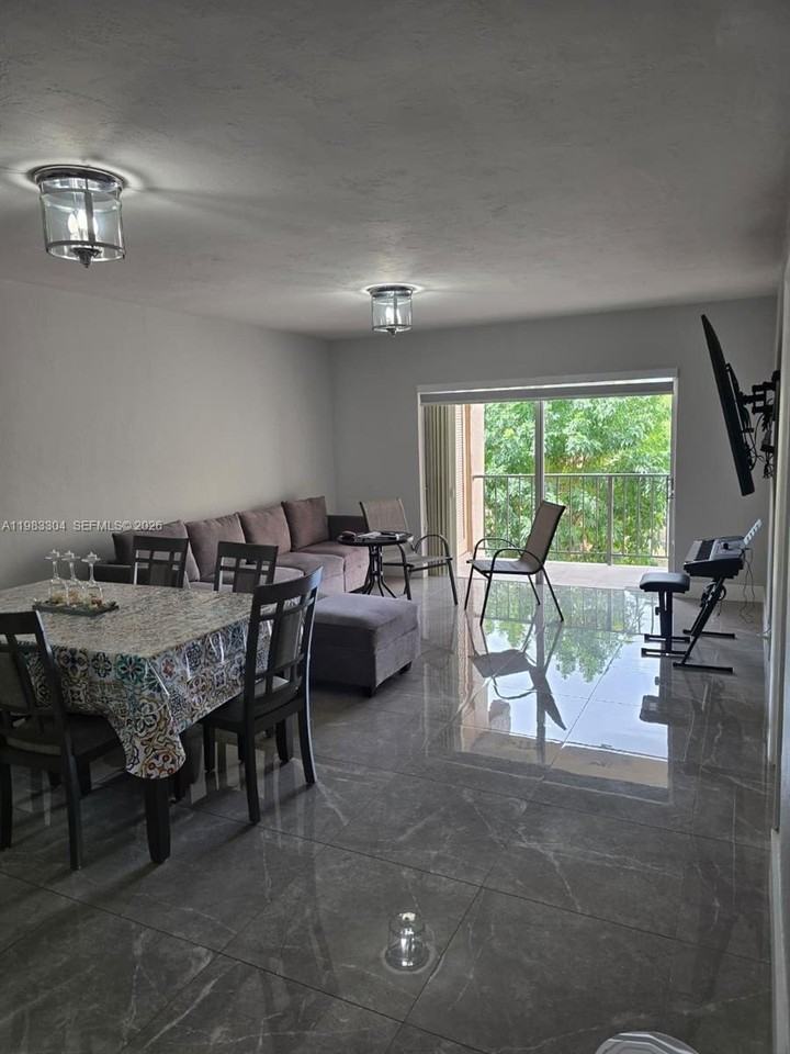 13715 Kendale Lakes Cir #A308 - Photo 6 of 18