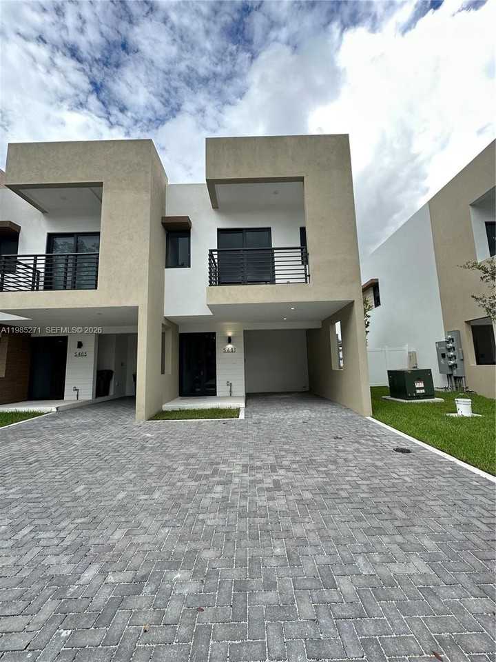 5481 W Oak Way #5481 - Photo 5 of 44