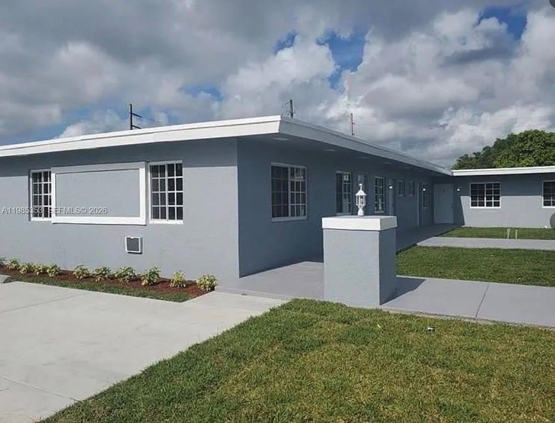 5511 Sw 20th St #3 - Photo 2 of 11