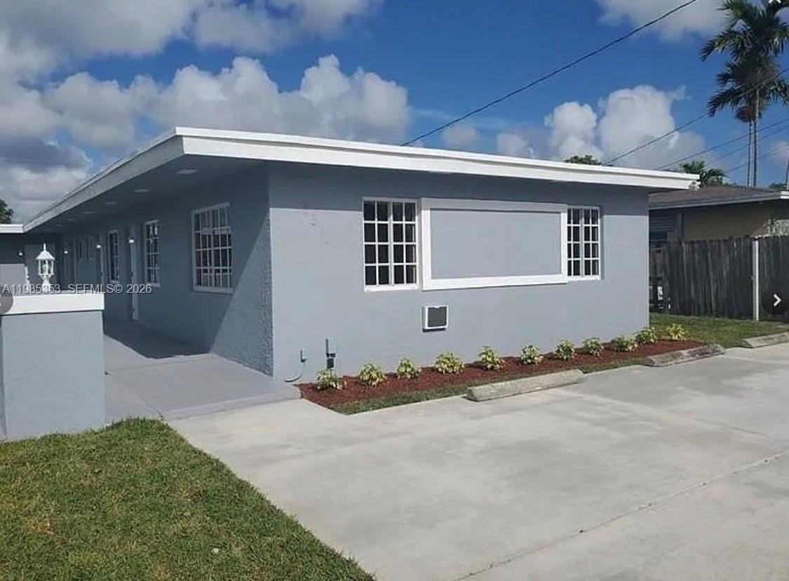 5511 Sw 20th St #3 - Photo 4 of 11