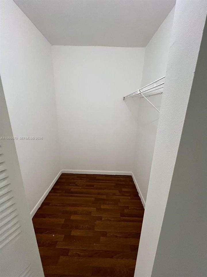 4354 Nw 9th Ave #13-2D - Photo 5 of 20