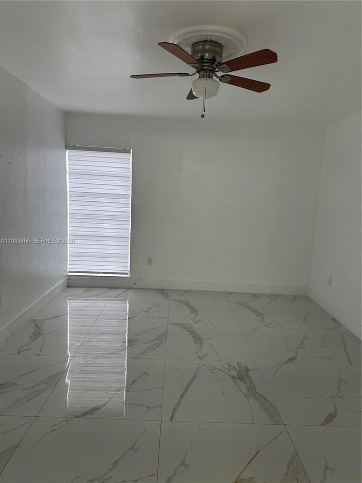 4713 Nw 7th St #406-1 - Photo 6 of 20