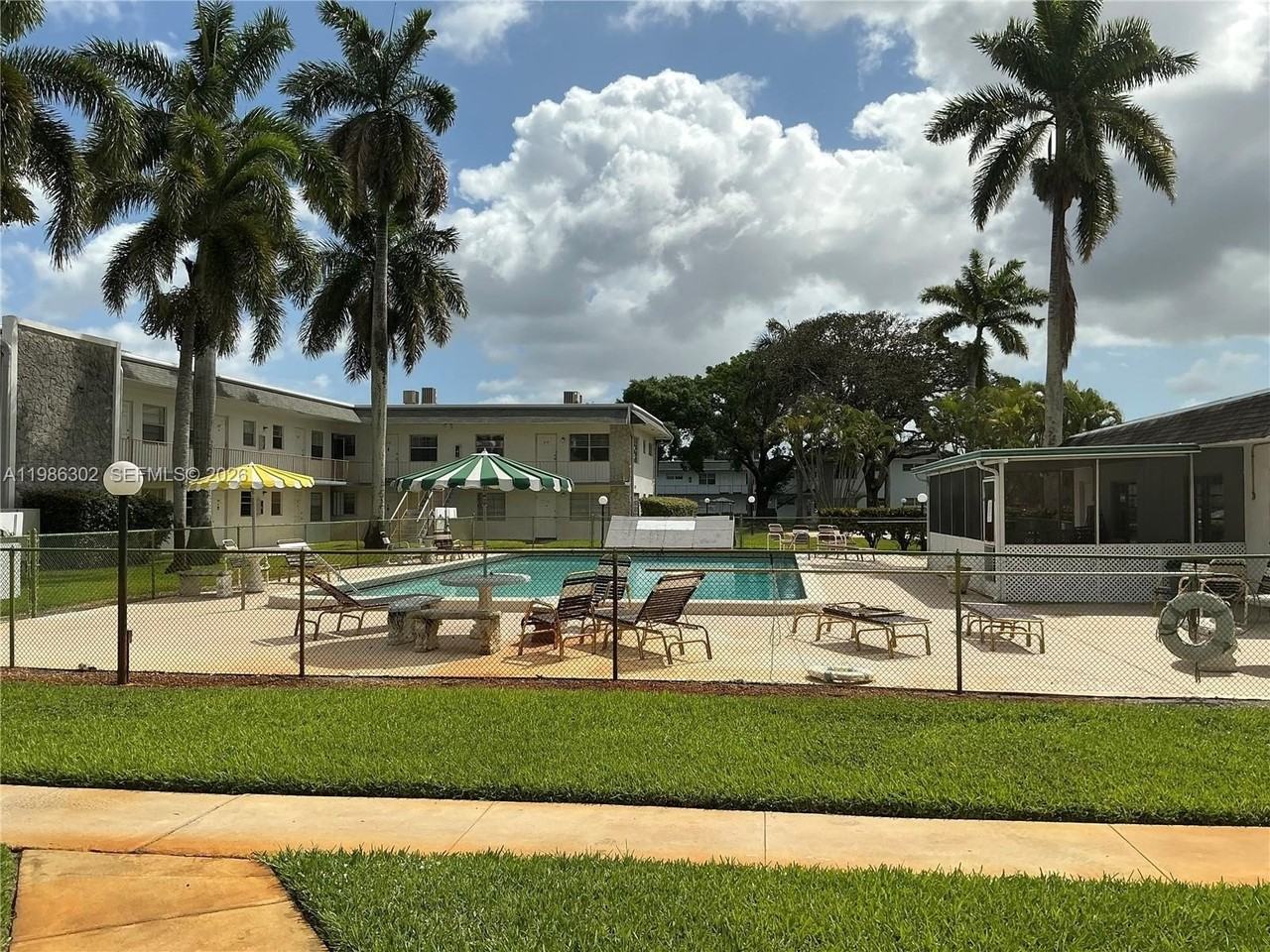 6211 Sw 37th St #203 - Photo 3 of 11