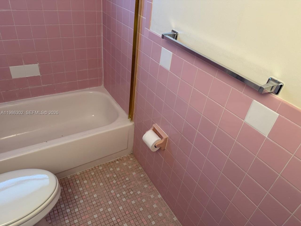 6211 Sw 37th St #203 - Photo 4 of 11