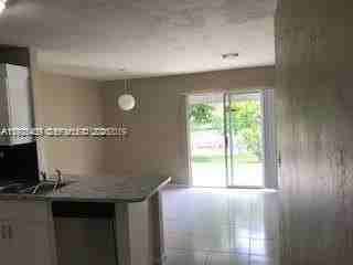 6802 Sw 18th Ct #6802 - Photo 2 of 18