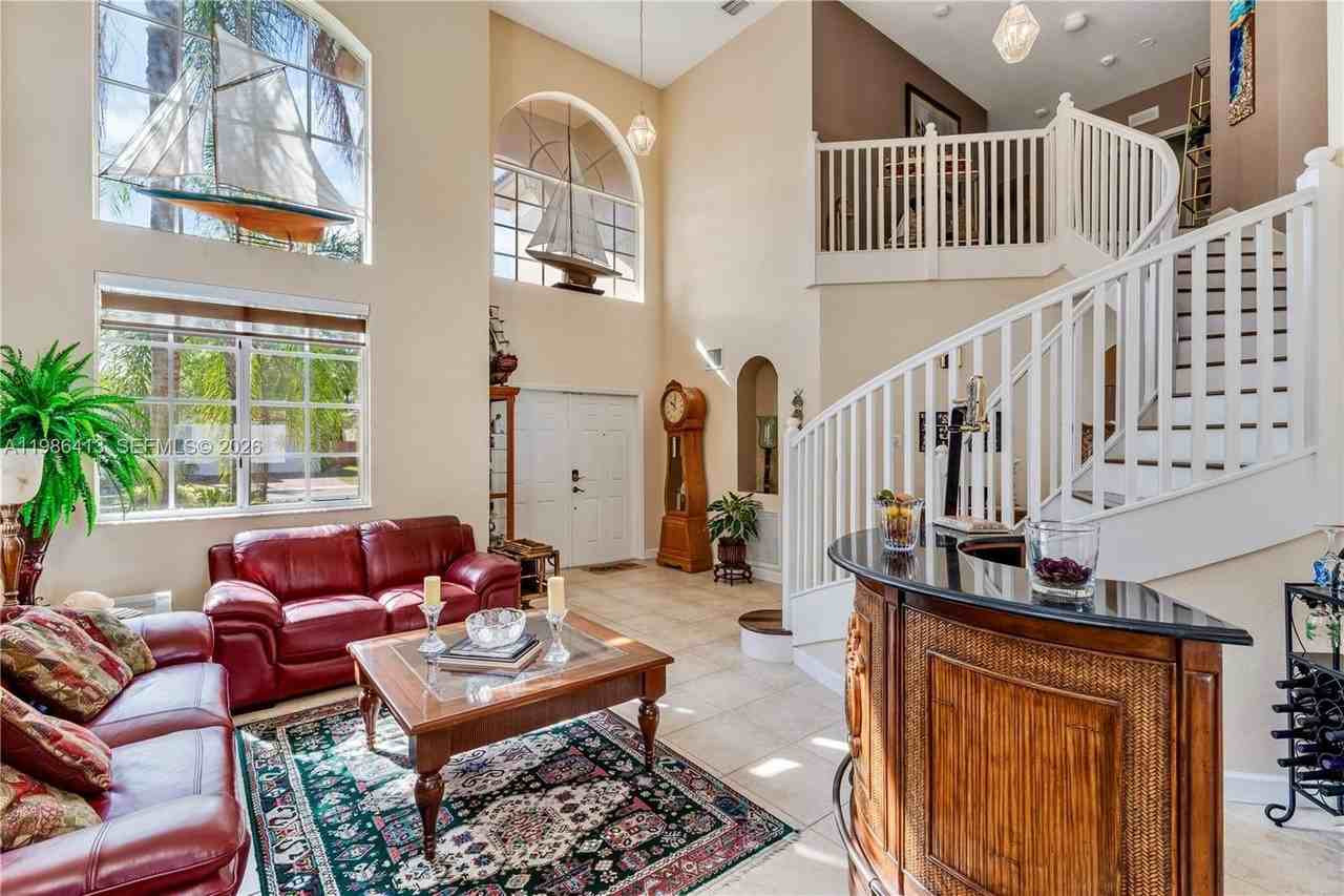 2126 Ne 38th Rd #2126 - Photo 5 of 50