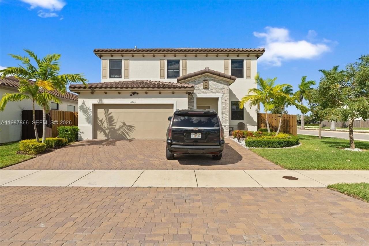 11903 Sw 241st St #11903 - Photo 2 of 50