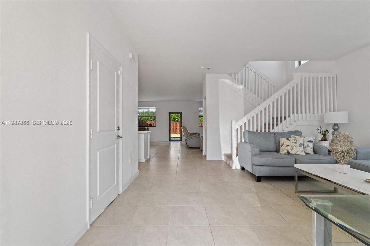 11903 Sw 241st St #11903 - Photo 5 of 50