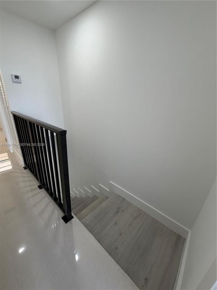 1550 W 7th Ct #18 - Photo 2 of 17
