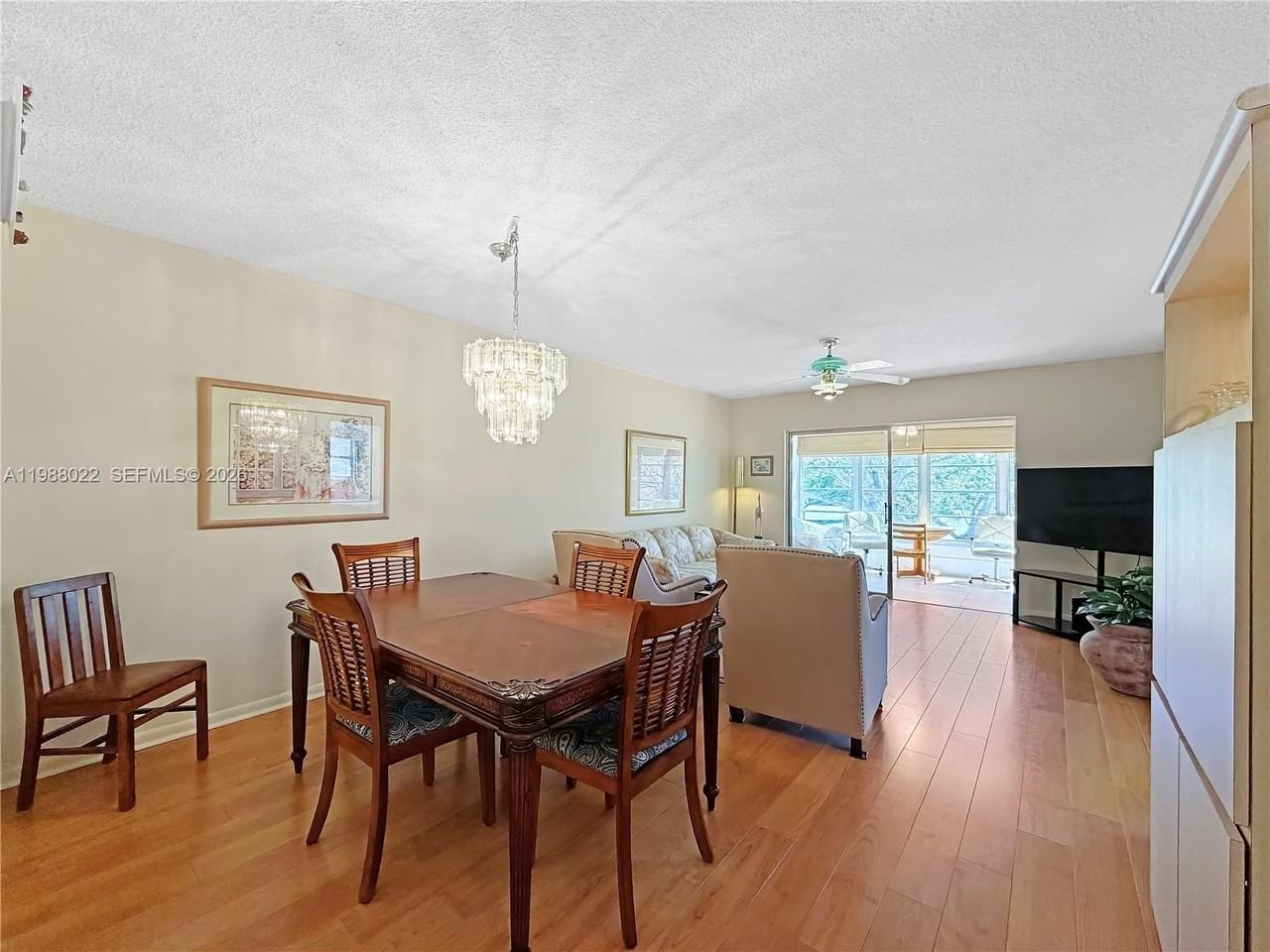 1030 Country Club Dr #309 - Photo 7 of 19