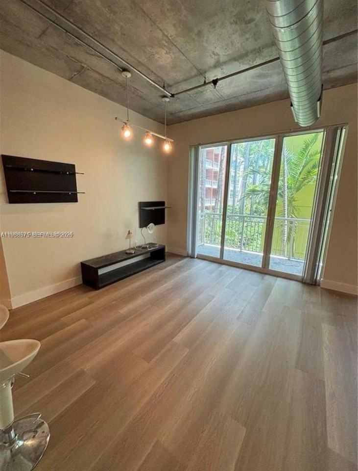 2001 Biscayne Blvd #2217 - Photo 2 of 27