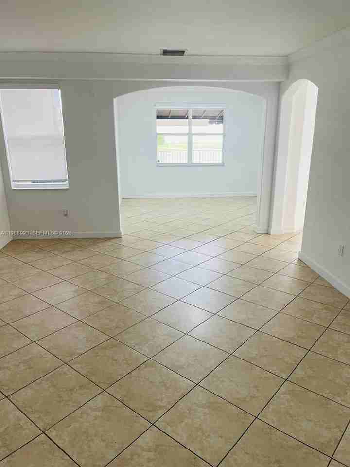 8666 Nw 109th Ct #8666 - Photo 4 of 28