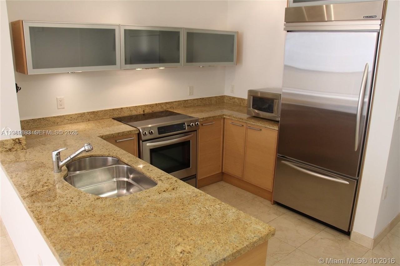 16275 Collins Ave #2303 - Photo 5 of 44