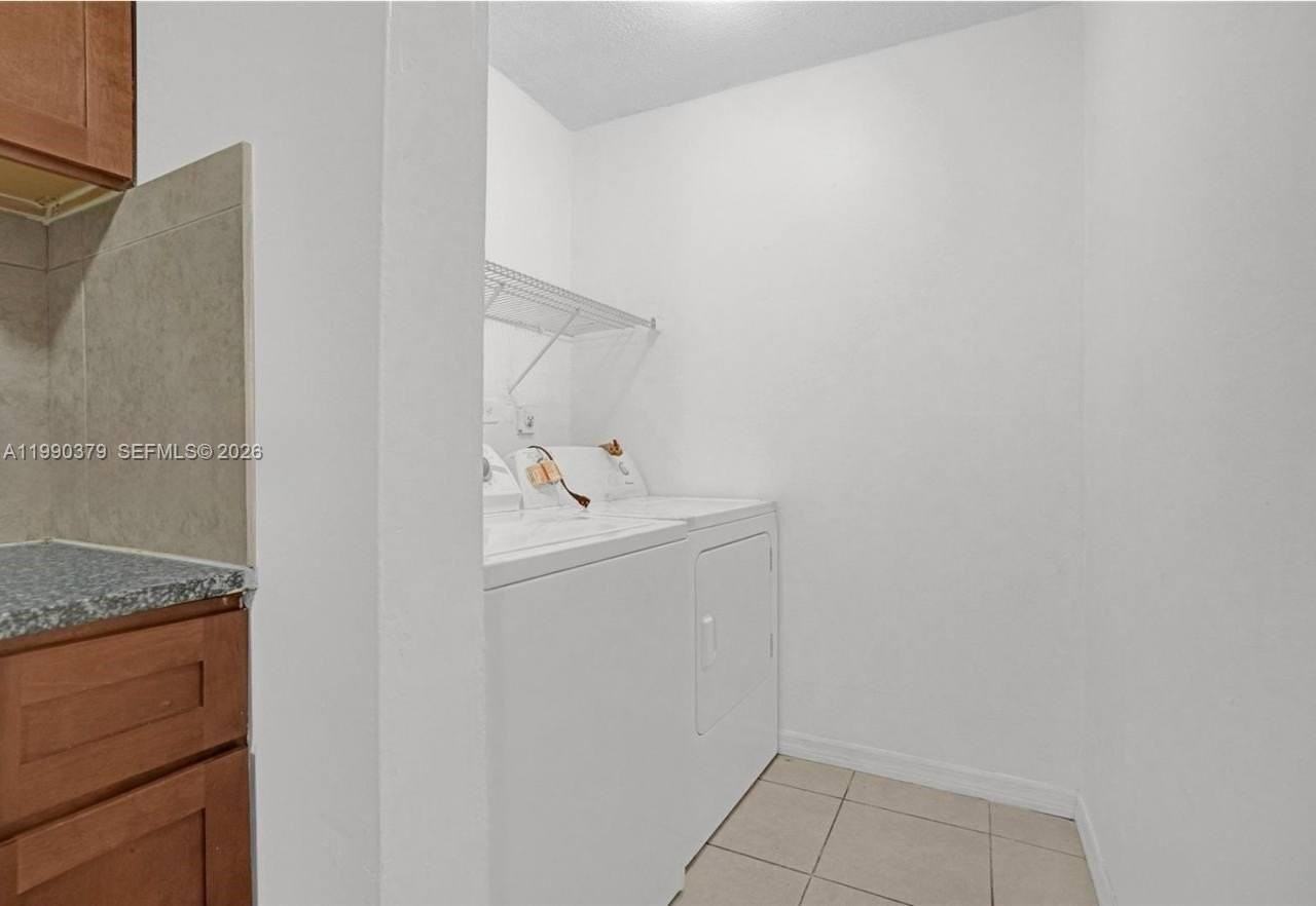 3876 Nw 207th Street Rd - Photo 5 of 10