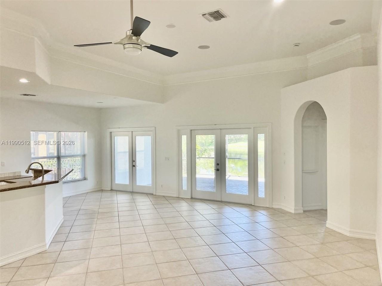 11289 Nw 65th Mnr #0 - Photo 3 of 21