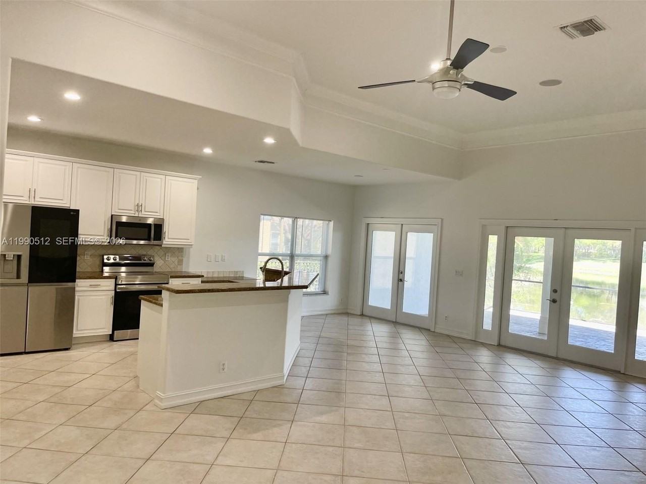 11289 Nw 65th Mnr #0 - Photo 5 of 21