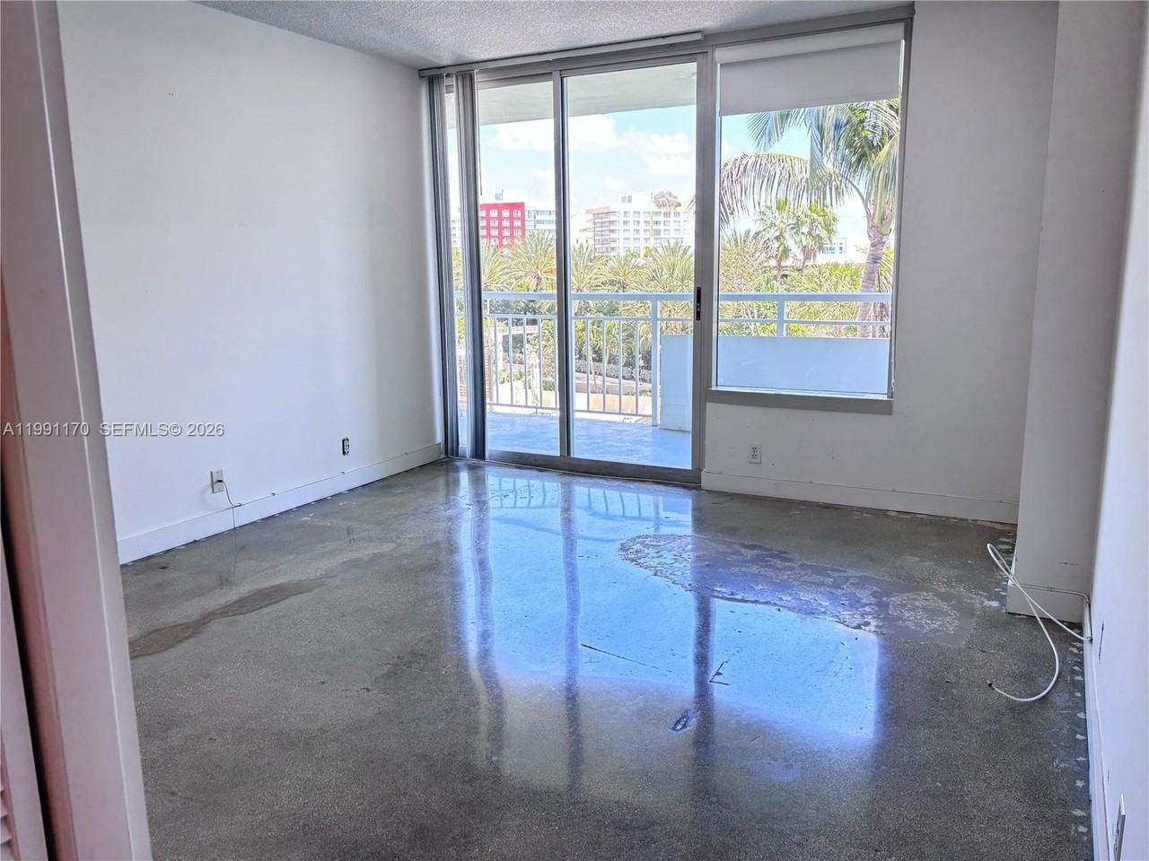 400 S Pointe Dr #408 - Photo 7 of 42