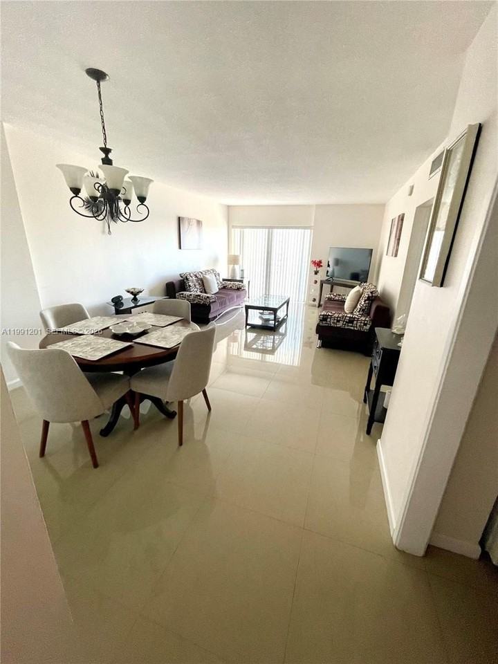 400 Kings Point Dr #1420 - Photo 3 of 14