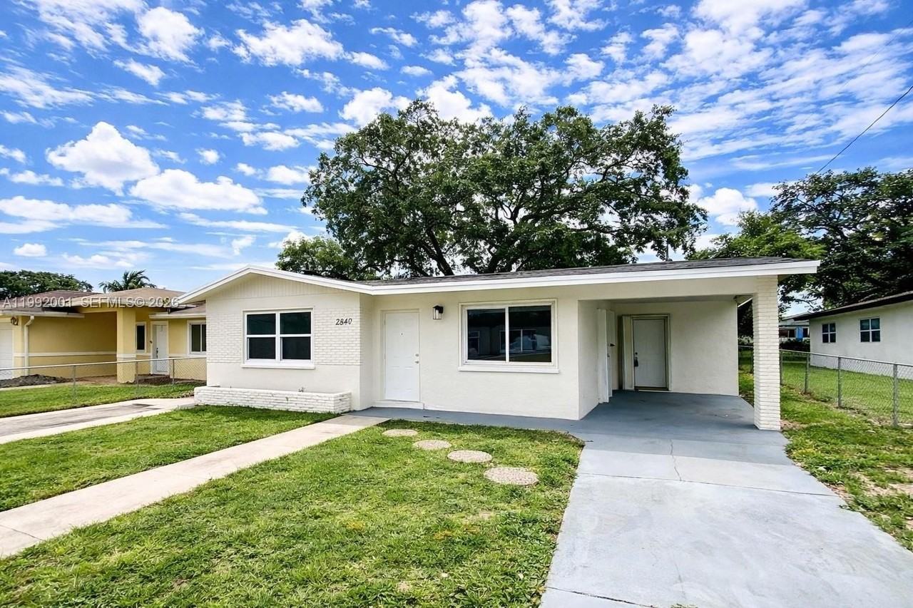 2840 Nw 8th St #0 - Photo 2 of 18