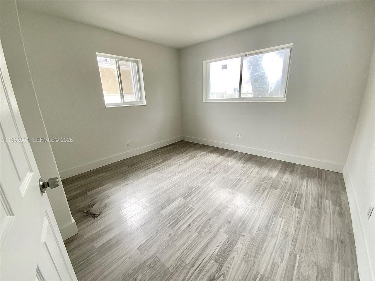 2840 Nw 8th St #0 - Photo 7 of 18