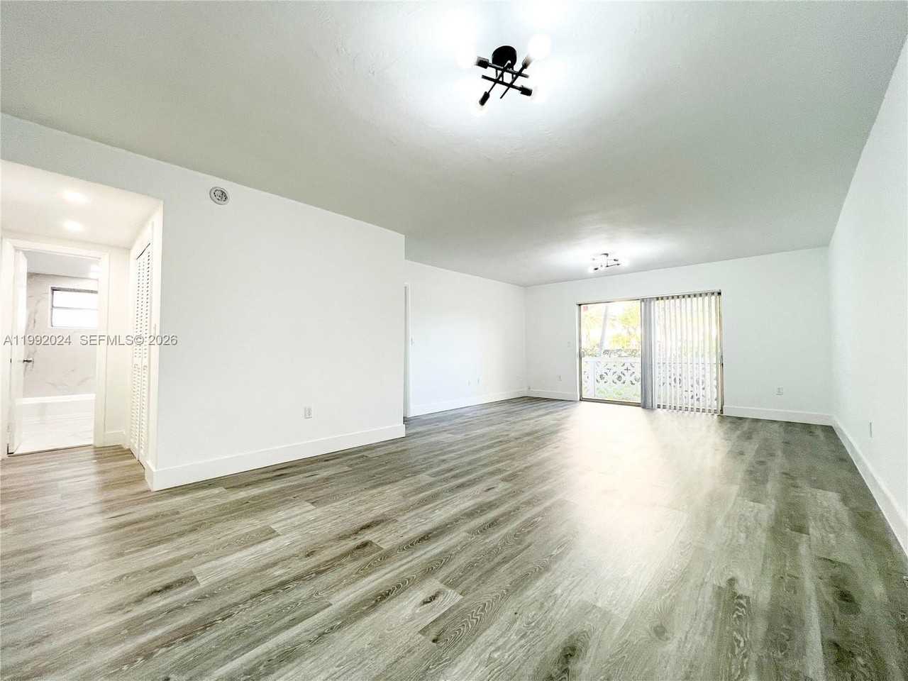 2005 Sans Souci Blvd #107 - Photo 2 of 9