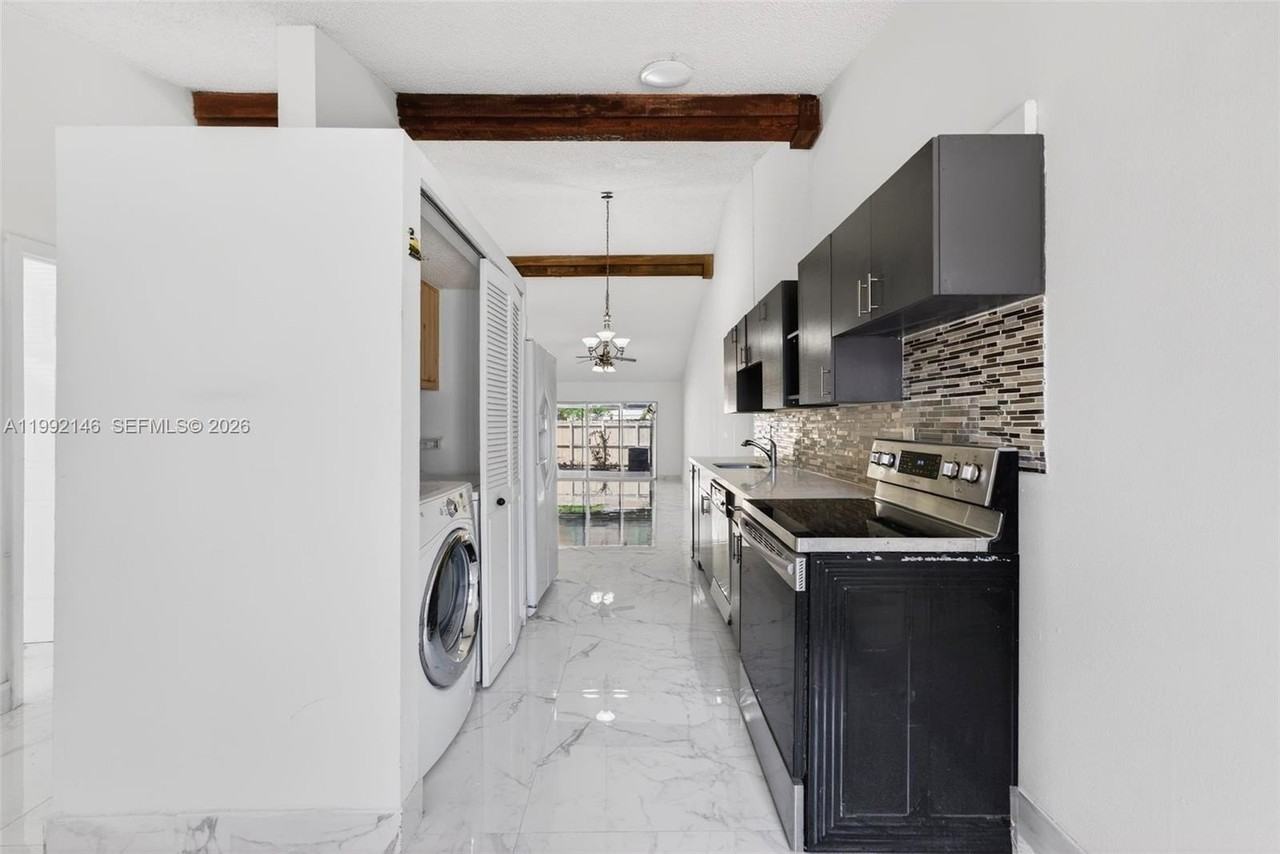 10351 Juniper Ct - Photo 4 of 27