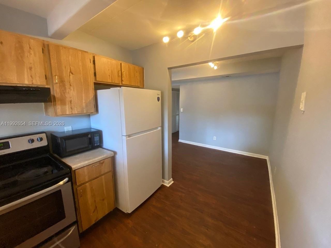 1045 S Flagler Ave #711 - Photo 5 of 9