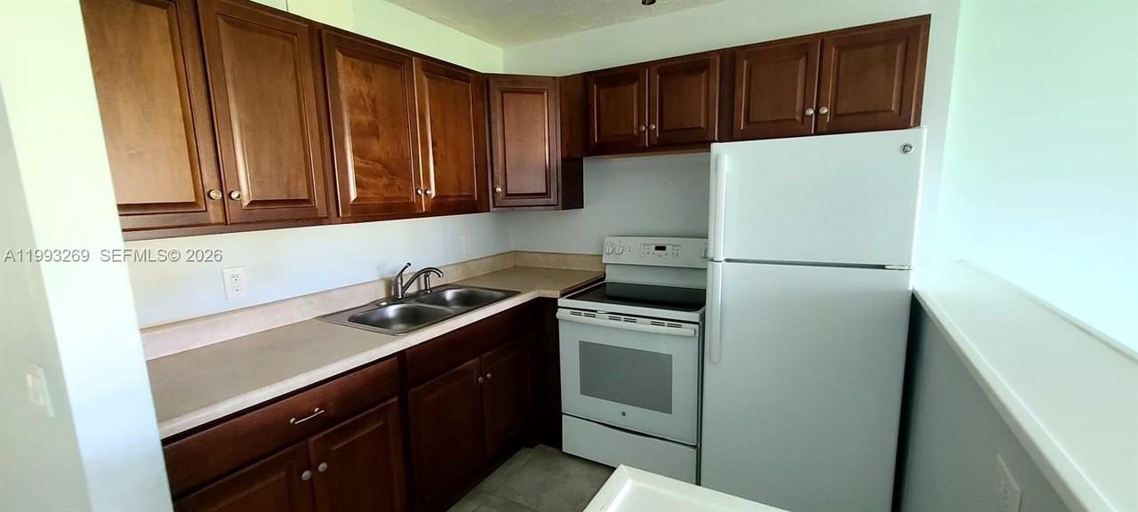 7 Fanshaw A #7 - Photo 6 of 47