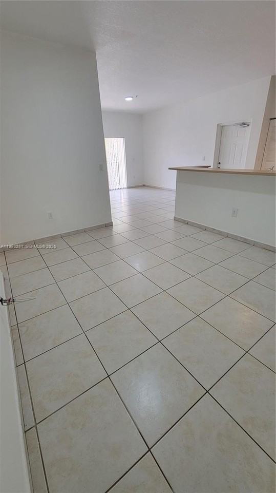 7330 Nw 114th Ave #203-5 - Photo 4 of 11