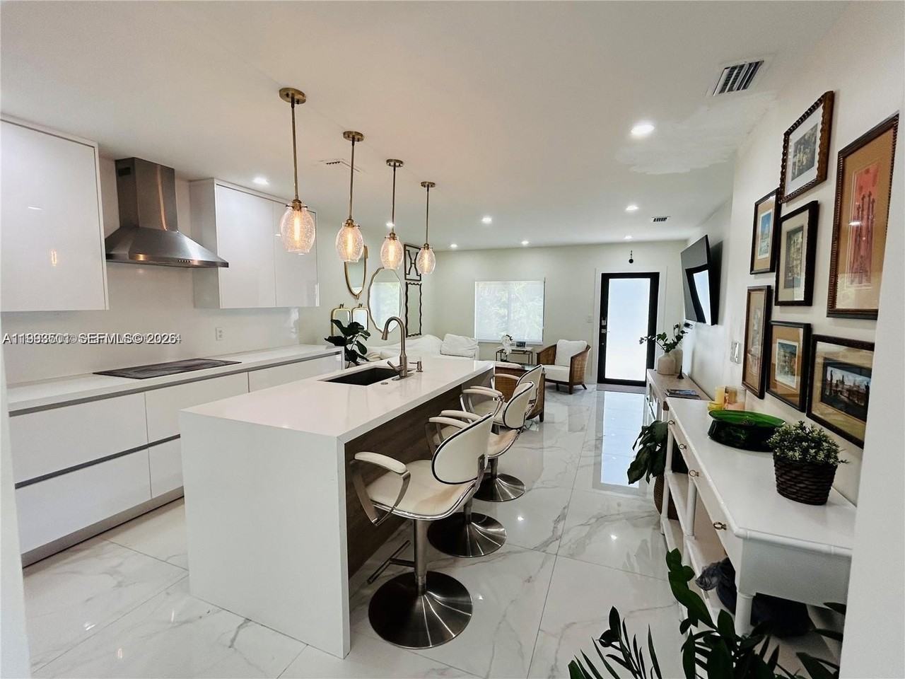 4618 Sw 2nd St #4618 - Photo 3 of 10