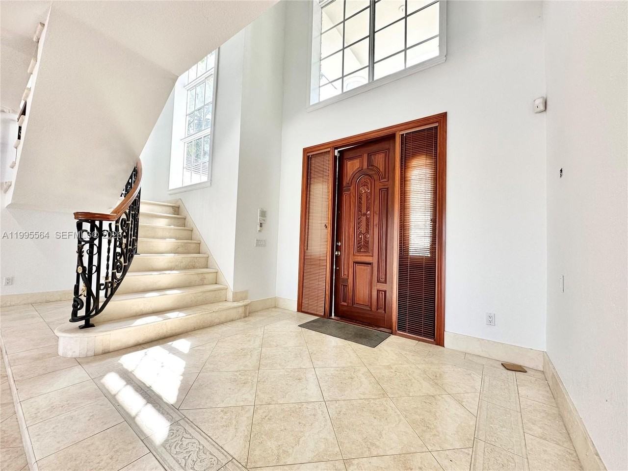 5023 Nw 94th Doral Pl #5023 - Photo 7 of 50
