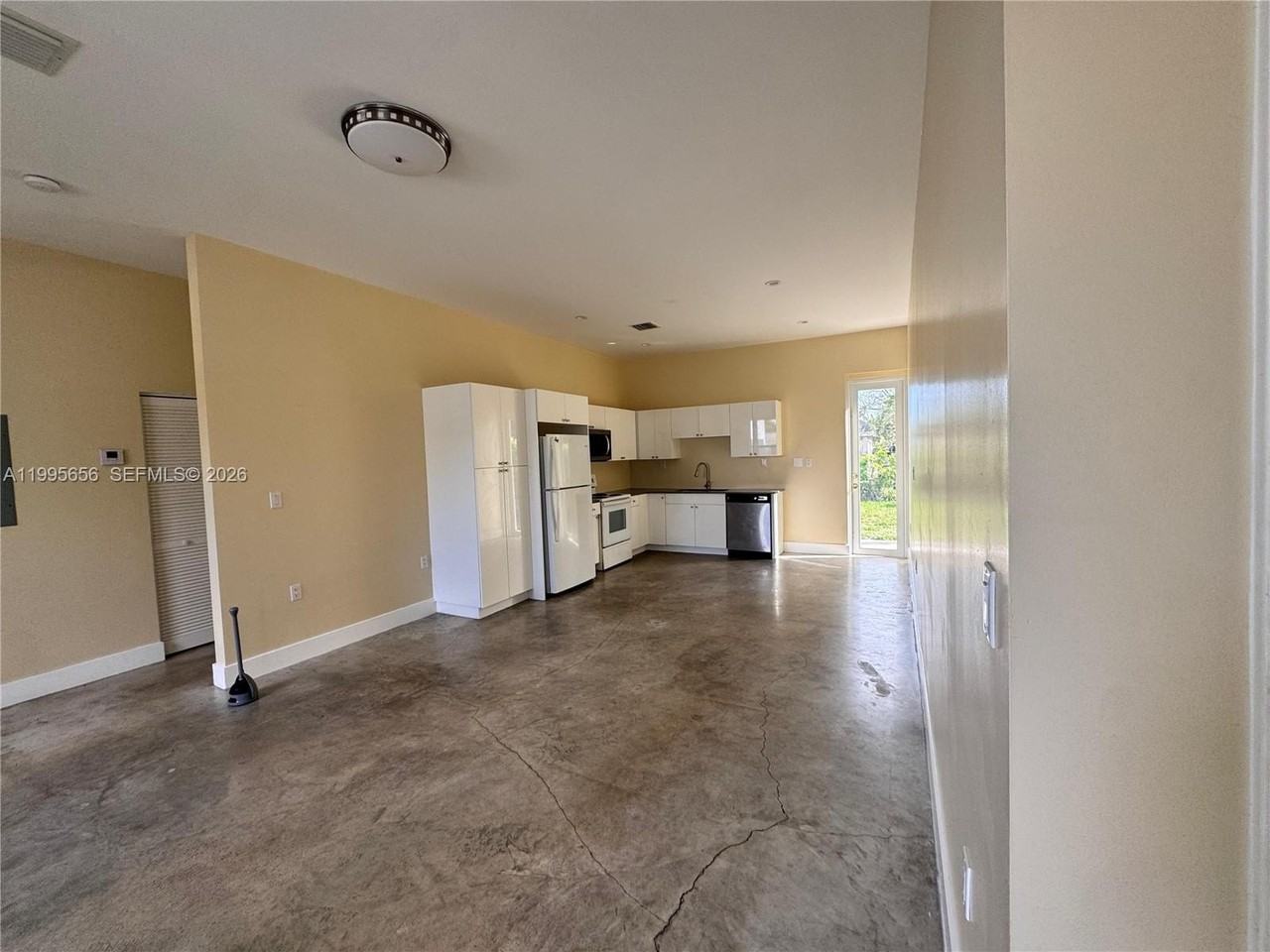 12150 Sw 213th St #12150 - Photo 5 of 16