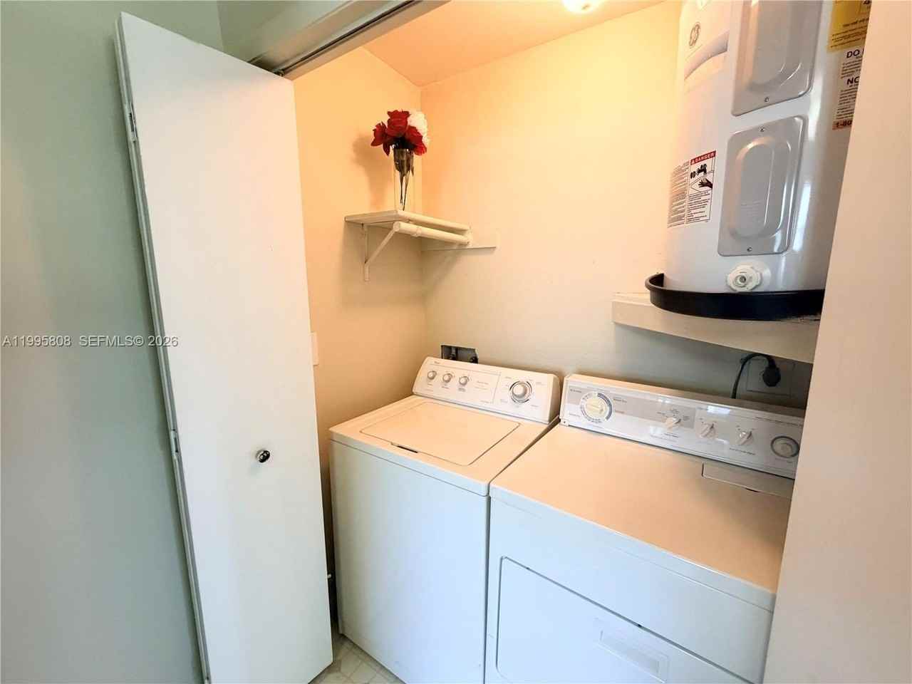 4007 Nw 87th Ave #4007 - Photo 7 of 8