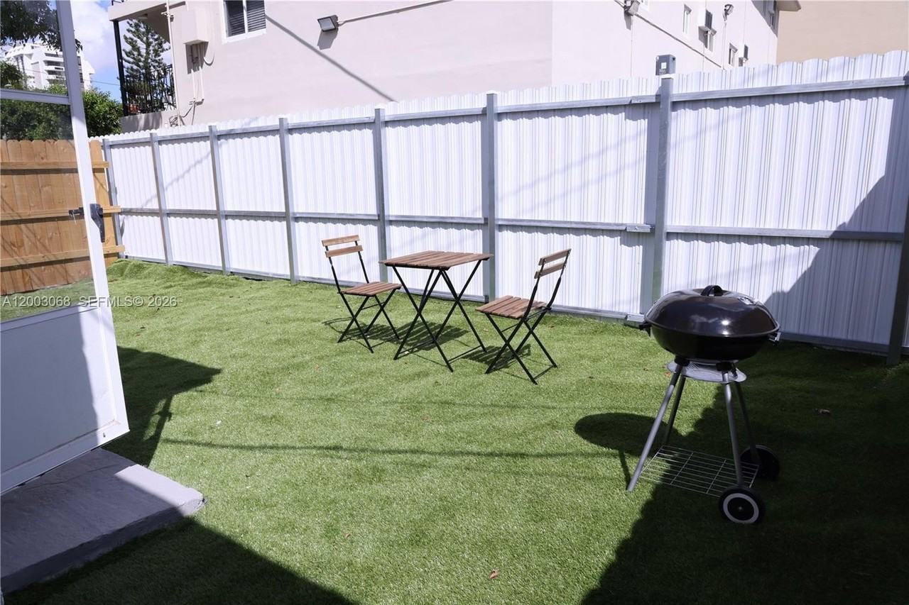 1109 Sw 37th Ave #1115 - Photo 4 of 13