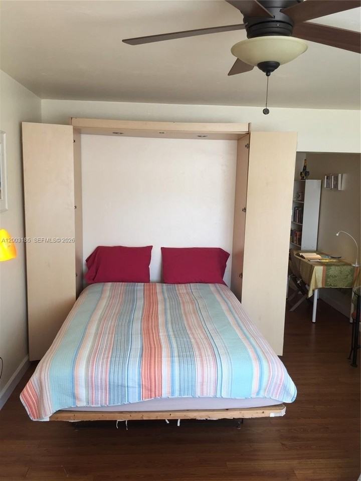 900 Euclid Ave #14 - Photo 7 of 13