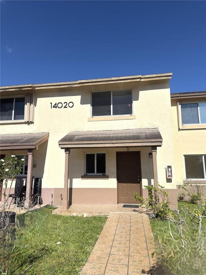 14020 Ne 3rd Ct #5 - Photo 2 of 19