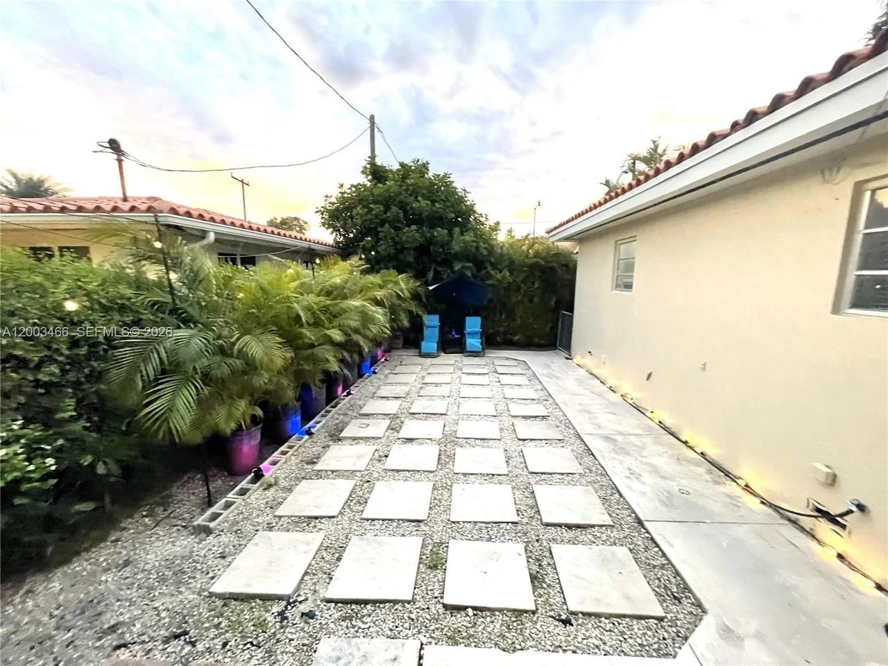 1556 San Benito Ave #1556 - Photo 7 of 25
