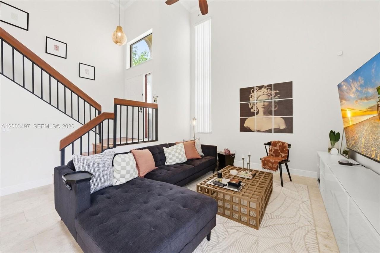 327 Ives Dairy Rd #327-05 - Photo 3 of 21