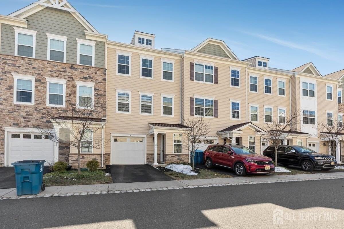 1302 Hights Farm Rd N - Photo 4 of 40