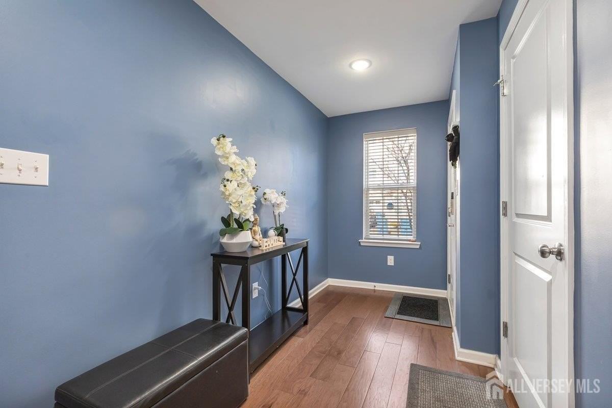 1302 Hights Farm Rd N - Photo 6 of 40