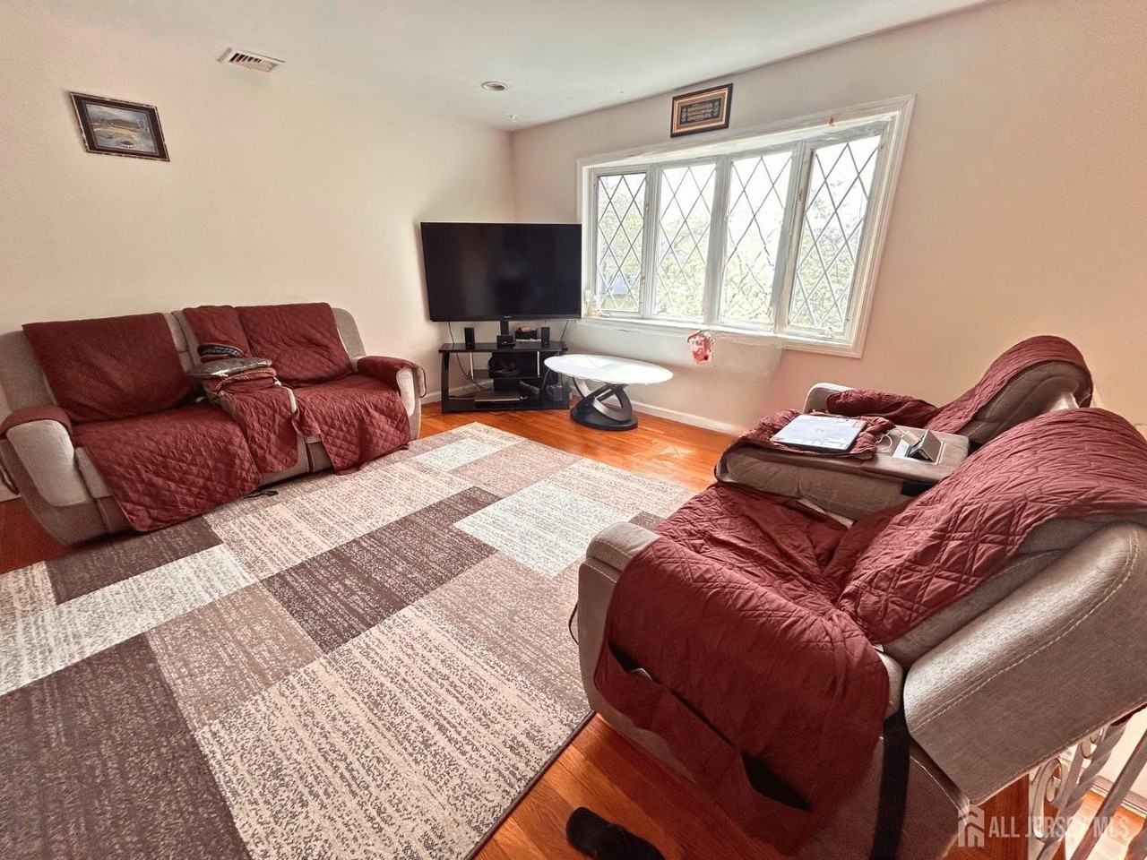 74 Washington Ave - Photo 4 of 18