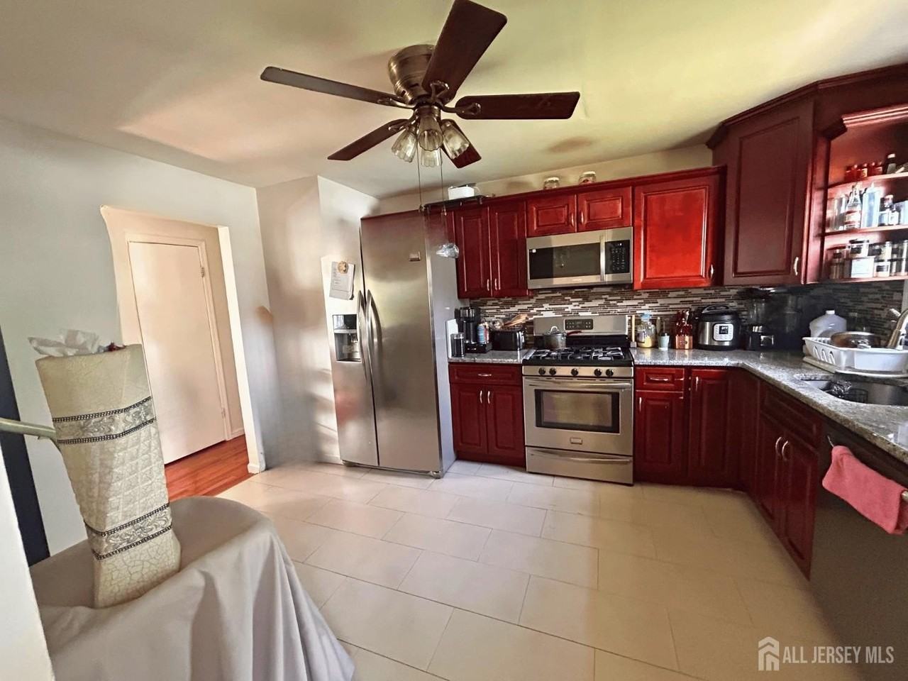 74 Washington Ave - Photo 5 of 18