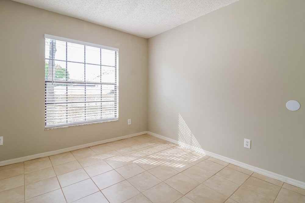 9619 Bandelier Dr - Photo 6 of 15