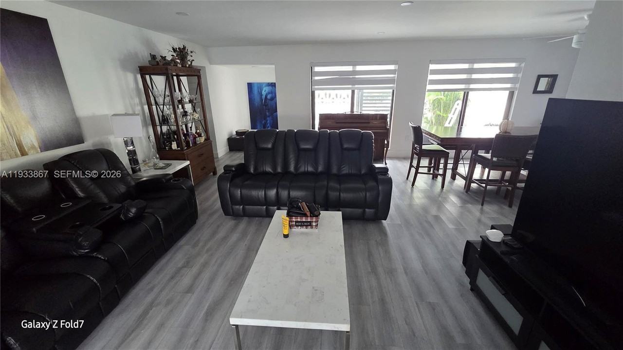 7817 Fairway Boulevard #0 - Photo 3 of 9