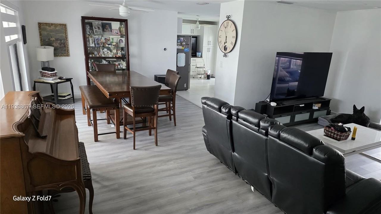 7817 Fairway Boulevard #0 - Photo 5 of 9