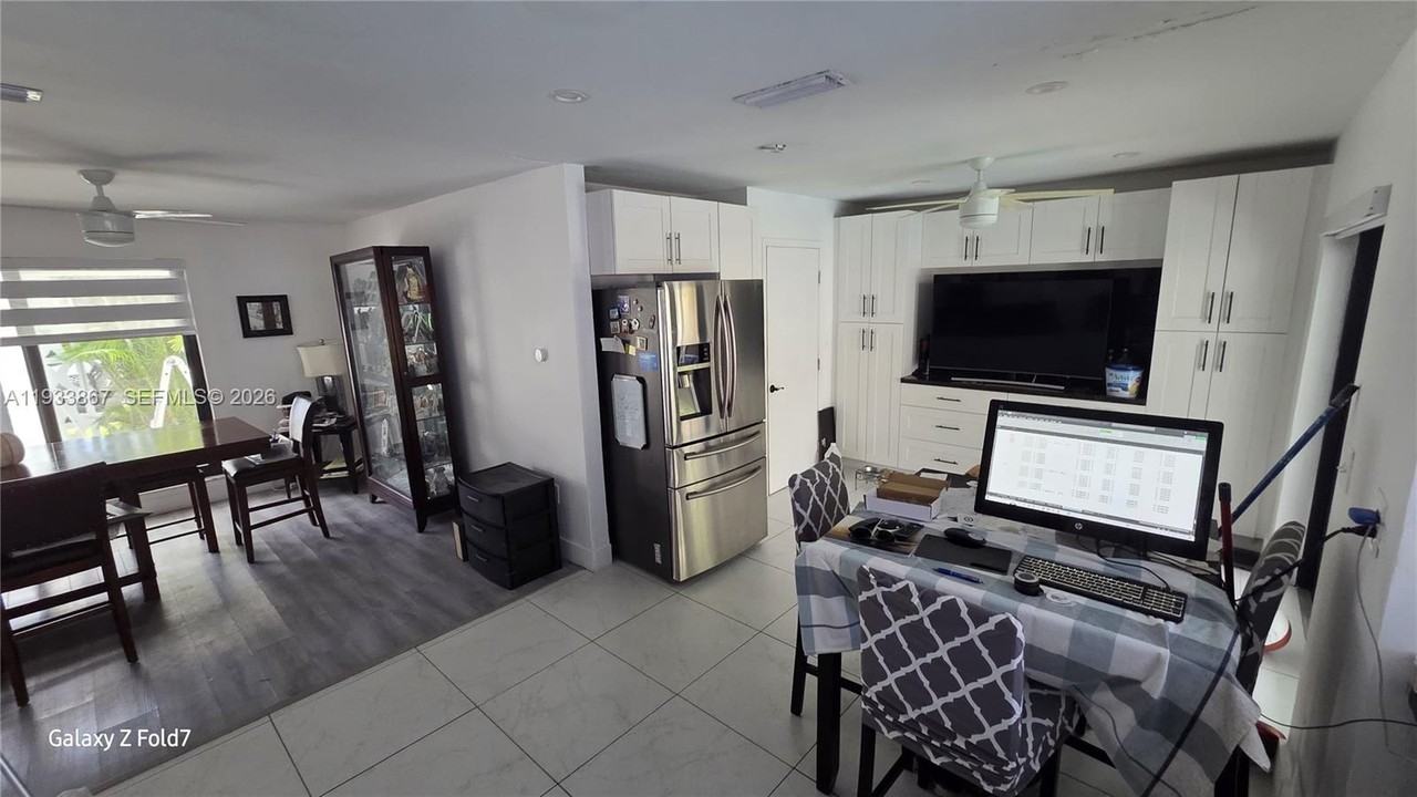 7817 Fairway Boulevard #0 - Photo 6 of 9