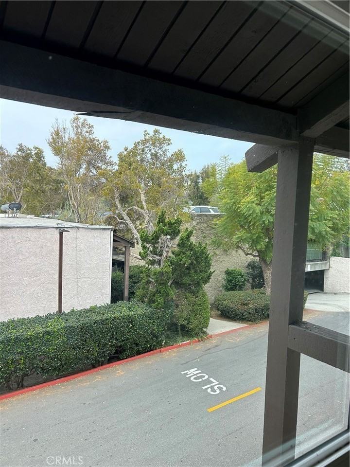 366 S Miraleste Dr - Photo 7 of 8